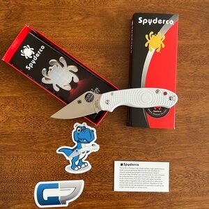 Spyderco C223PWH Para 3 White Pln EXCLUSIVE and now DISCONTINUED